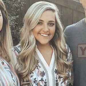 Meet your Posher, Casey